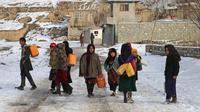 Cuaca dingin ekstrem di Afghanistan. (Omer Abrar / AFP)