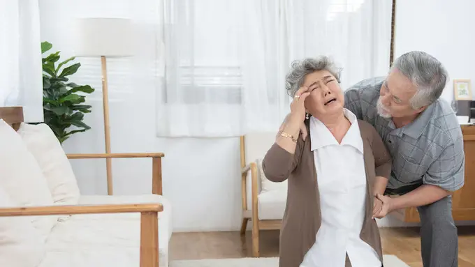 Ilustrasi serangan stroke pada perempuan/freepik.com/mkitina4