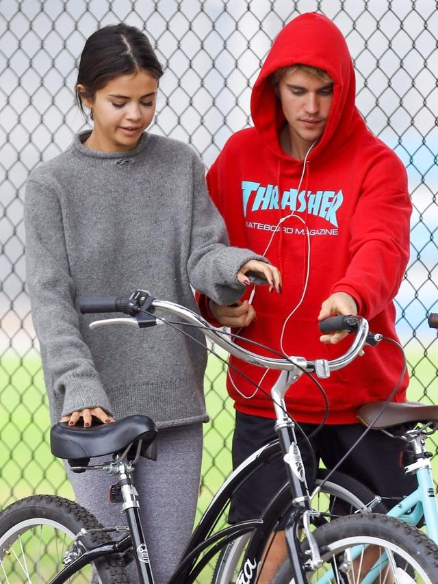 [Bintang] Selena Gomez - Justin Bieber