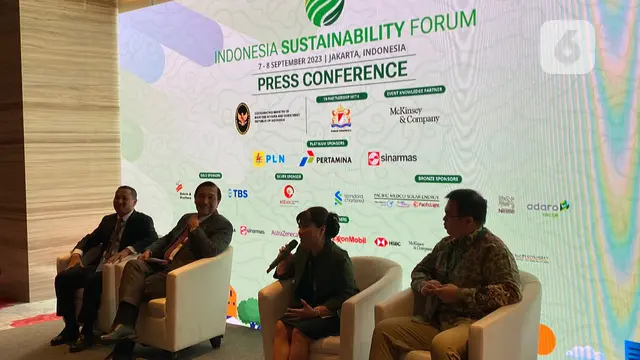 Ketua Umum Asosiasi Pengusaha Indonesia (Apindo) Shinta Kamdani menyebut KTT ASEAN membuahkan banyak kerja sama bisnis antar anggota (Liputan6.com/Teddy Tri Setio Berty)