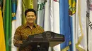 Ketua KPU Pusat, Husni Kamil Manik menyampaikan paparan usai penyerahan Daftar Penduduk Potensial Pemilih Pemilihan (DP4) Pilkada Serentak 2015 di Kemendagri, Jakarta, Rabu (3/6/2015). (Liputan6.com/Yoppy Renato)