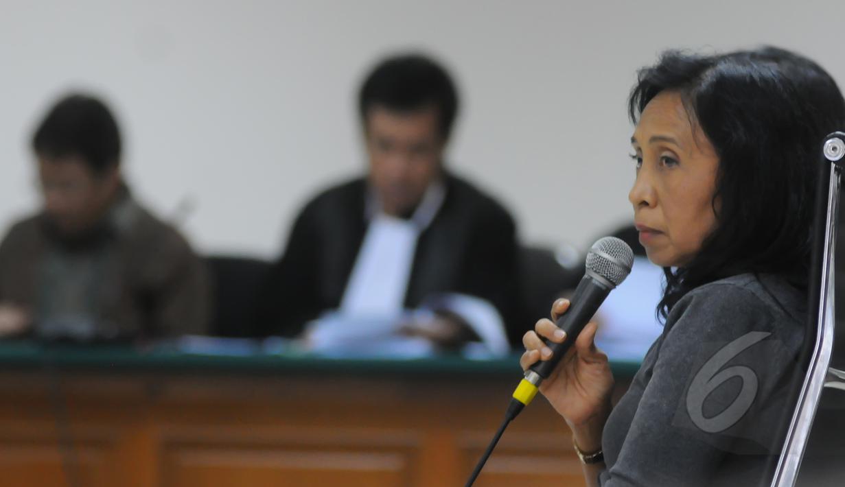 Seorang saksi memberikan keterangan saat sidang lanjutan kasus dugaan suap alih fungsi lahan hutan di Bogor, Pengadilan Tipikor, Jakarta, Senin (30/3/2015). (Liputan6.com/Herman Zakharia)