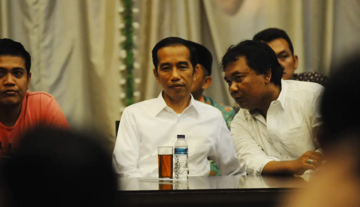 Jokowi sudah menanggalkan atribut kampanyenya. Mulai dari kemeja kotak-kotak, avatar dan semua yang berkaitan dengan kampanye pemilihan umum presiden, Jakarta, Senin (21/07/2014) (Liputan6.com/Herman Zakharia)