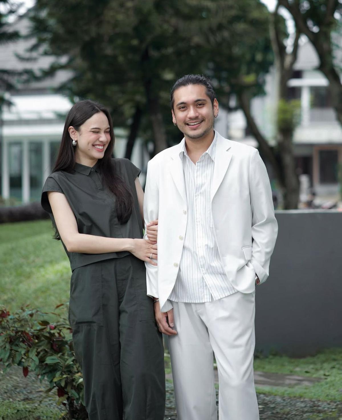 5 Potret Kedekatan Yasmin Napper dan Giorgino Abraham yang Semakin Lengket