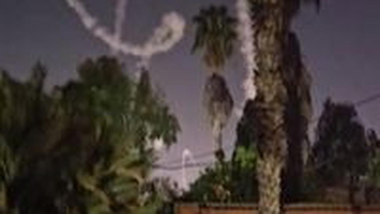 Iron Dome inilah dipakai oleh Israel untuk mencegat dan menghancurkan roket yang ditembakkan dari jarak 4 hingga 70 kilometer.
