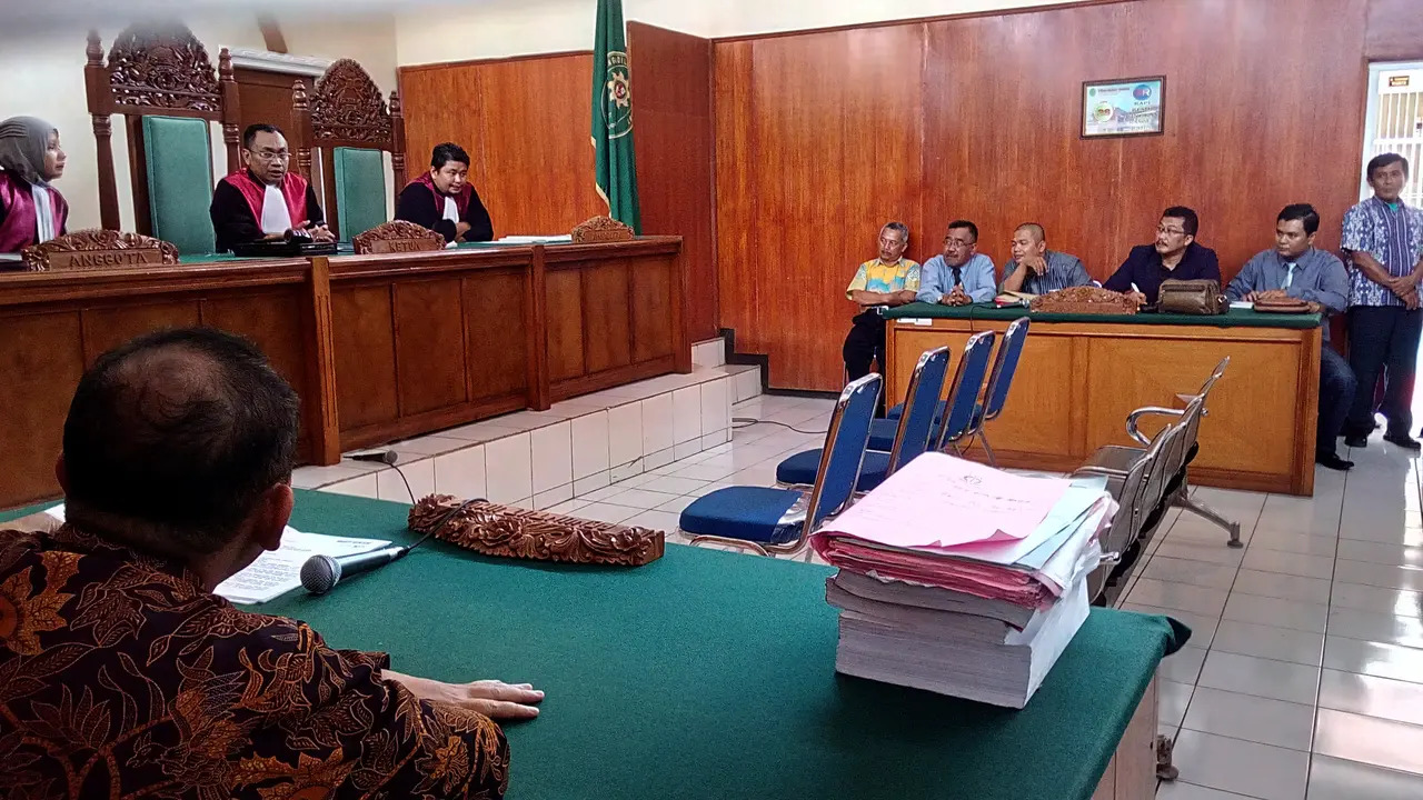 Ibu digugat anak kandung