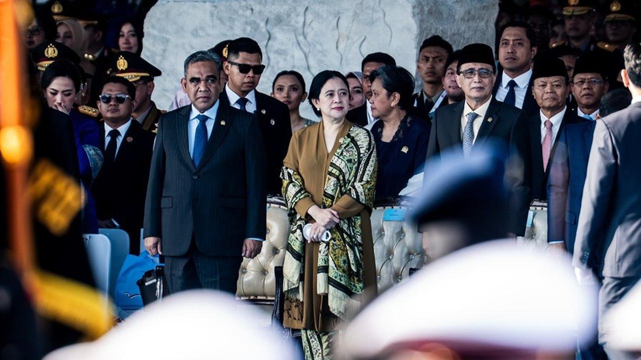 Intip Model Kebaya Puan Maharani saat Hari Bhayangkara, Gambarkan Sosok Perempuan yang Tegas