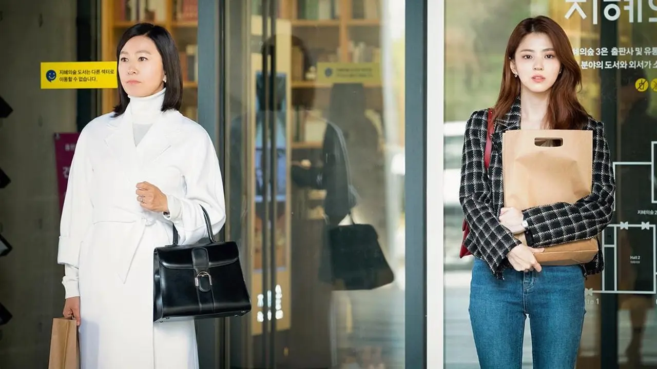 Fashion Item Sesuai Usia dari Drama Korea