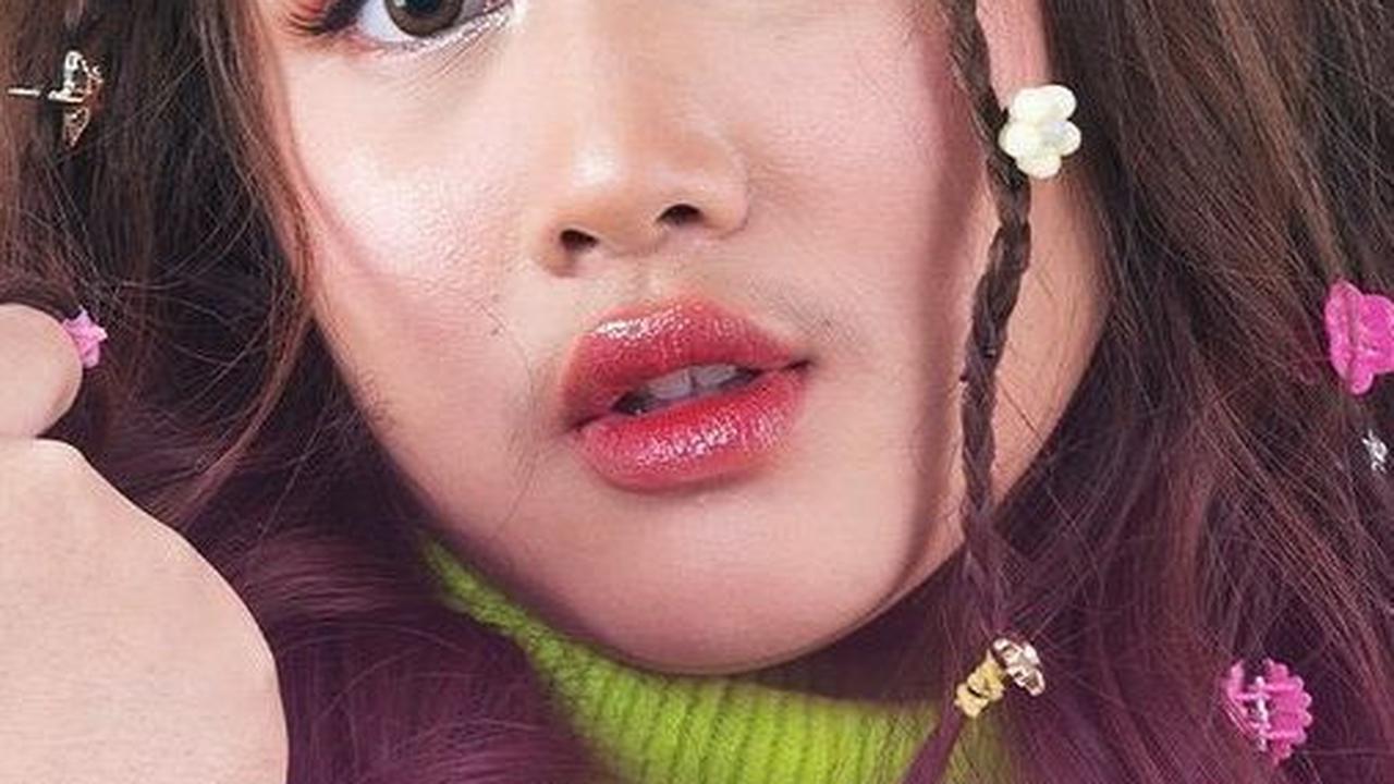 Meluncurkan Single Debut