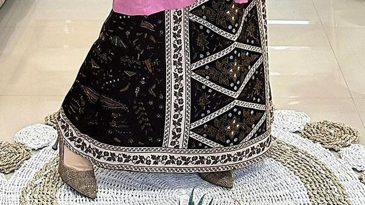 Arti dari Baju yang Berbentuk Kurung