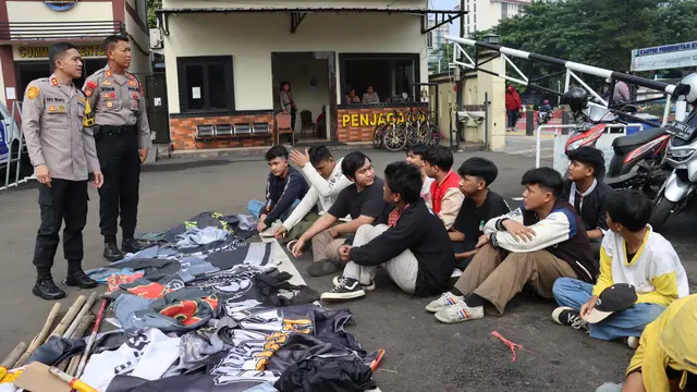 Polres Depok Amankan 38 Remaja Hendak Tawuran dengan Modus SOTR, 5 Positif Narkoba