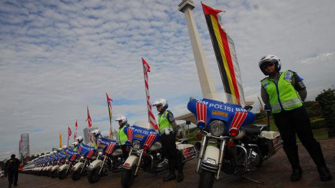 Apel gelar pasukan 'Operasi Lilin 2012' di Lapangan Monas
