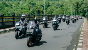 Sambut Kehadiran XMax Tech Max, Puluhan Pengguna Motor Yamaha Touring Keliling Bali