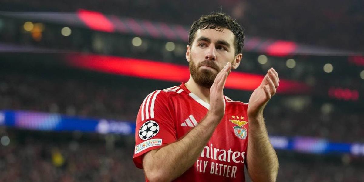 Calhanoglu Cabut, Kompatriotnya Masuk?