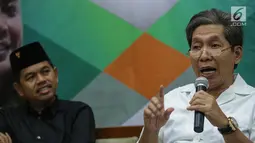 Ketua DPD I Partai Golkar Provinsi Jawa Tengah Wisnu Suhardono saat menjadi narasumber dalam acara forum diskusi di Jakarta,Ê Rabu (22/11). Diskusi tersebut mengangkat tema "Partai Golkar Mencari Pemimpin Baru".  (Liputan6.com/Faizal Fanani)