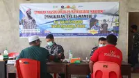 Perjuangan Lanal Mamuju Ajak Masyarakat Kepulauan Terluar untuk Vaksin Covid-19