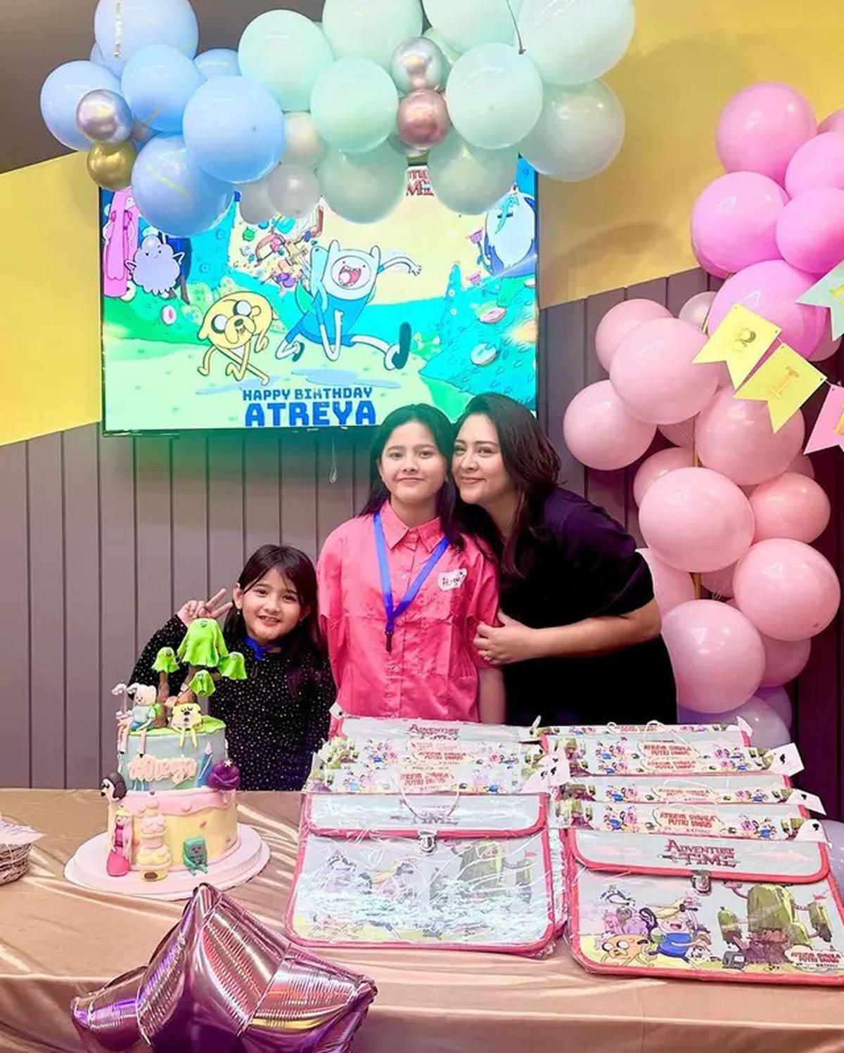 7 Potret Atreya Putri Iko Uwais Ultah ke-11, Warisi Kecantikan Audy Item