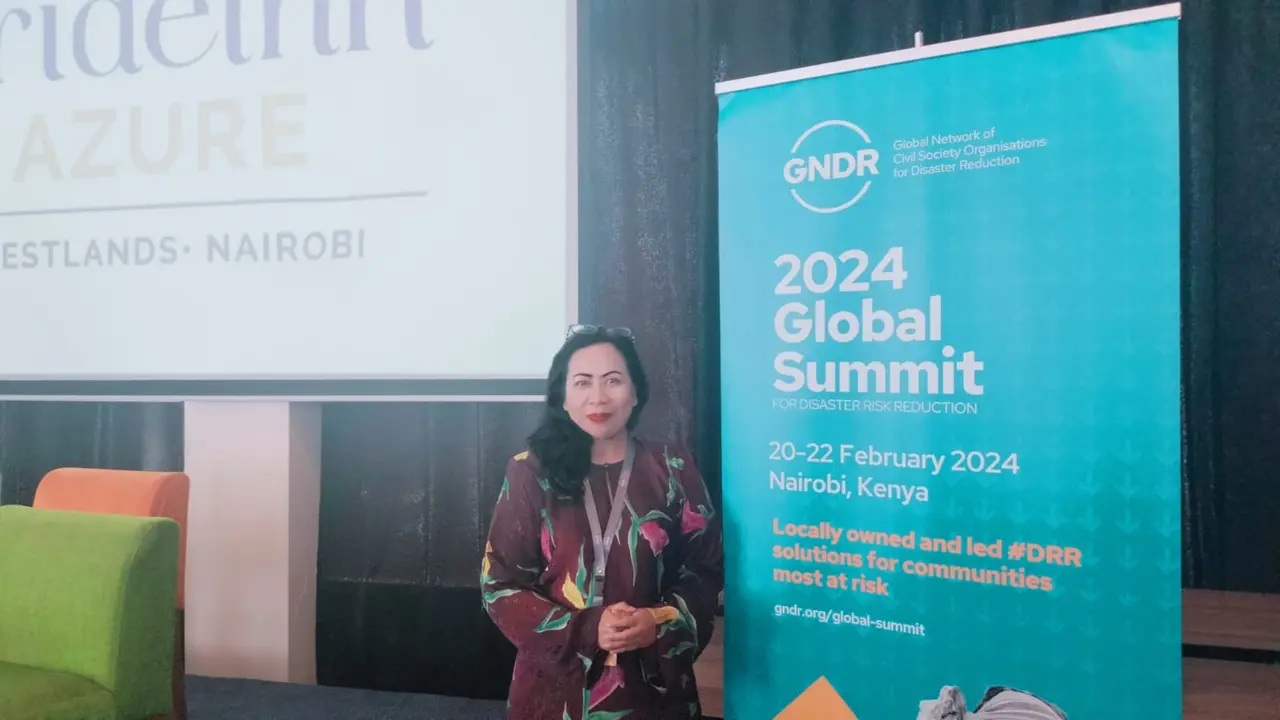 Nukila Evanty, Chairwoman dari Inisiasi Masyarakat Adat (IMA) dan Direktur Eksekutif dari Women Working Group (WWG) dalam acara 2024 Global Summit for Disaster Risk Reduction yang berlangsung di Nairobi, Kenya, Afrika.