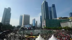 Menjelang pelantikan Presiden dan Wakil Presiden periode 2024-2029, Prabowo Subianto-Gibran Rakabuming Raka, sejumlah panggung pesta rakyat mulai dipadati warga. (merdeka.com/Arie Basuki)
