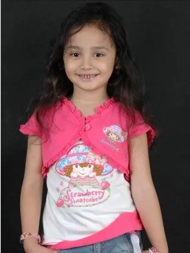 Syifa Hadju