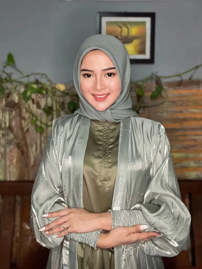 6 Gaya Sederhana Bella Bonita saat Pengajian Jelang Menikah dengan Denny Caknan