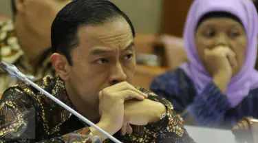 Menteri Perdagangan,Thomas Trikasih Lembong saat mengikuti Rapat Kerja dengan Komisi VI DPR di Kompleks Parlemen, Senayan,Jakarta, Rabu (3/2). Rapat tersebut membahas membahas revitalisasi 1.000 pasar rakyat. (Liputan6.com/JohanTallo)