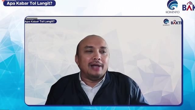 Direktur Utama BAKTI Anang Latif