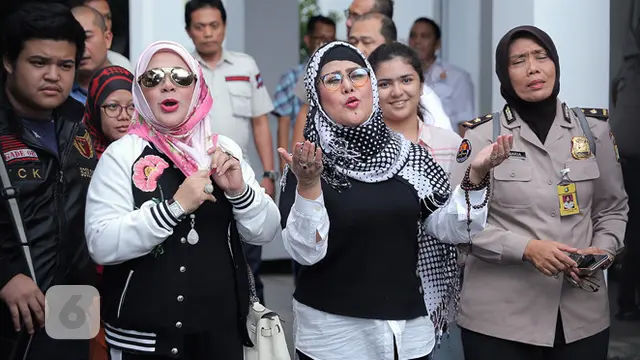 [Bintang] Elvy Sukaesih
