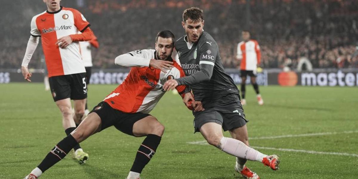 Chelsea Bidik Bek Feyenoord, David Hancko! Tottenham Juga Tertarik