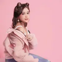 "Baik-baik aja sih, karena rebahan itu mungkin gini lho. Banyak banget orang yang selalu, dulu kerja terus dan mengeluh, sekolah terus mengeluh, gitu-gitu kan,” jelas Brisia Jodie. (Instagram/brisiajodie96)