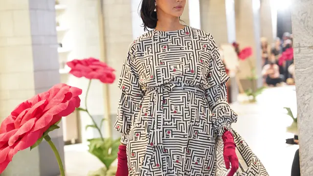 Inspirasi Busana Lebaran Vintage dari Nona x Tities Sapoetra Buat Si Melankolis