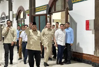 Prabowo di Stasiun Semarang Tawang (Foto: Lizsa Egeham/Liputan6.com)
