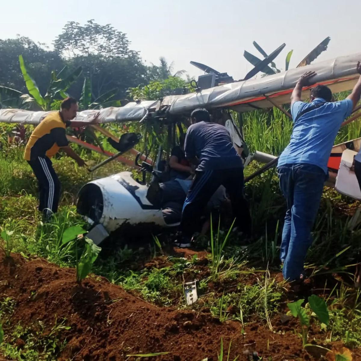 Pesawat Latih Jatuh di Ciampea Bogor