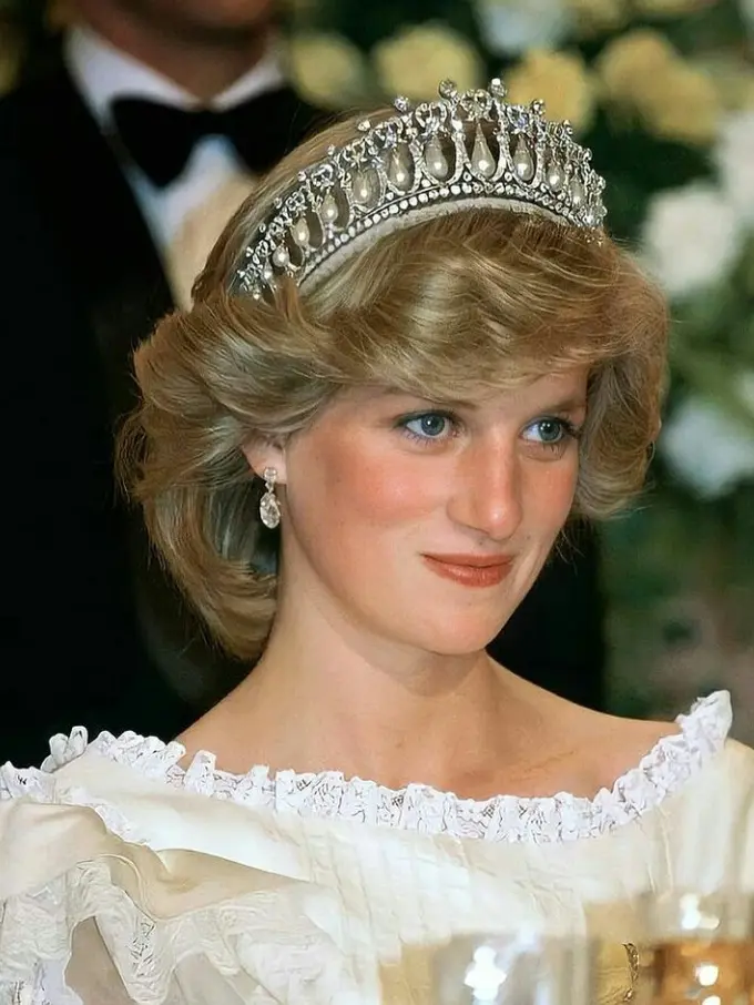 Kisah Dibalik Gaya Rambut Ikonik Putri Diana dan Alasan Tidak Pernah Memanjangkannya