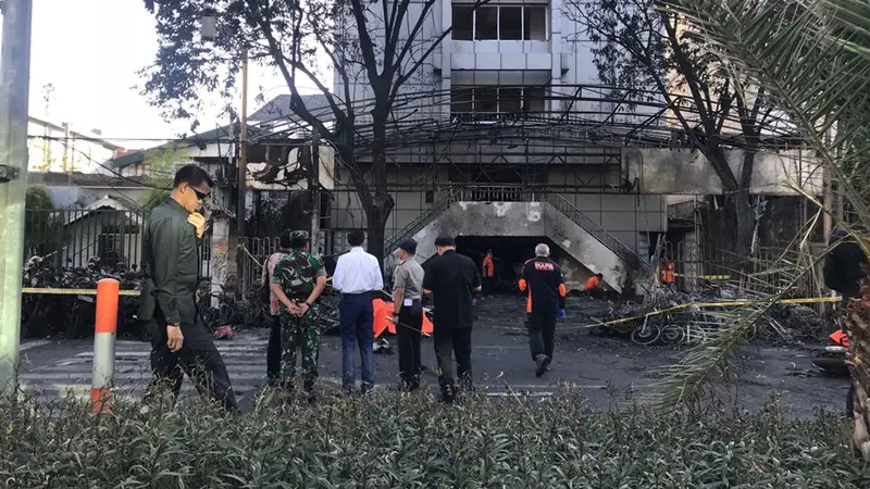 Jokowi Tinjau Lokasi Ledakan Bom Gereja