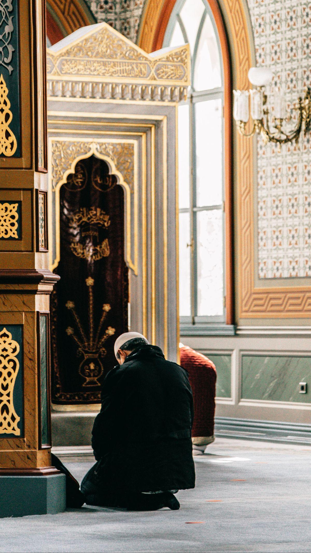 <b>Tata Cara Sholat Nisfu Syaban</b>