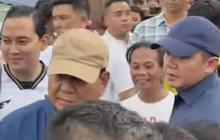Prabowo Blusukan ke Pemukiman Padat Penduduk di Bantaran Rel Senen Jakpus, Warga: Baru Pertama Presiden Datang ke Sini