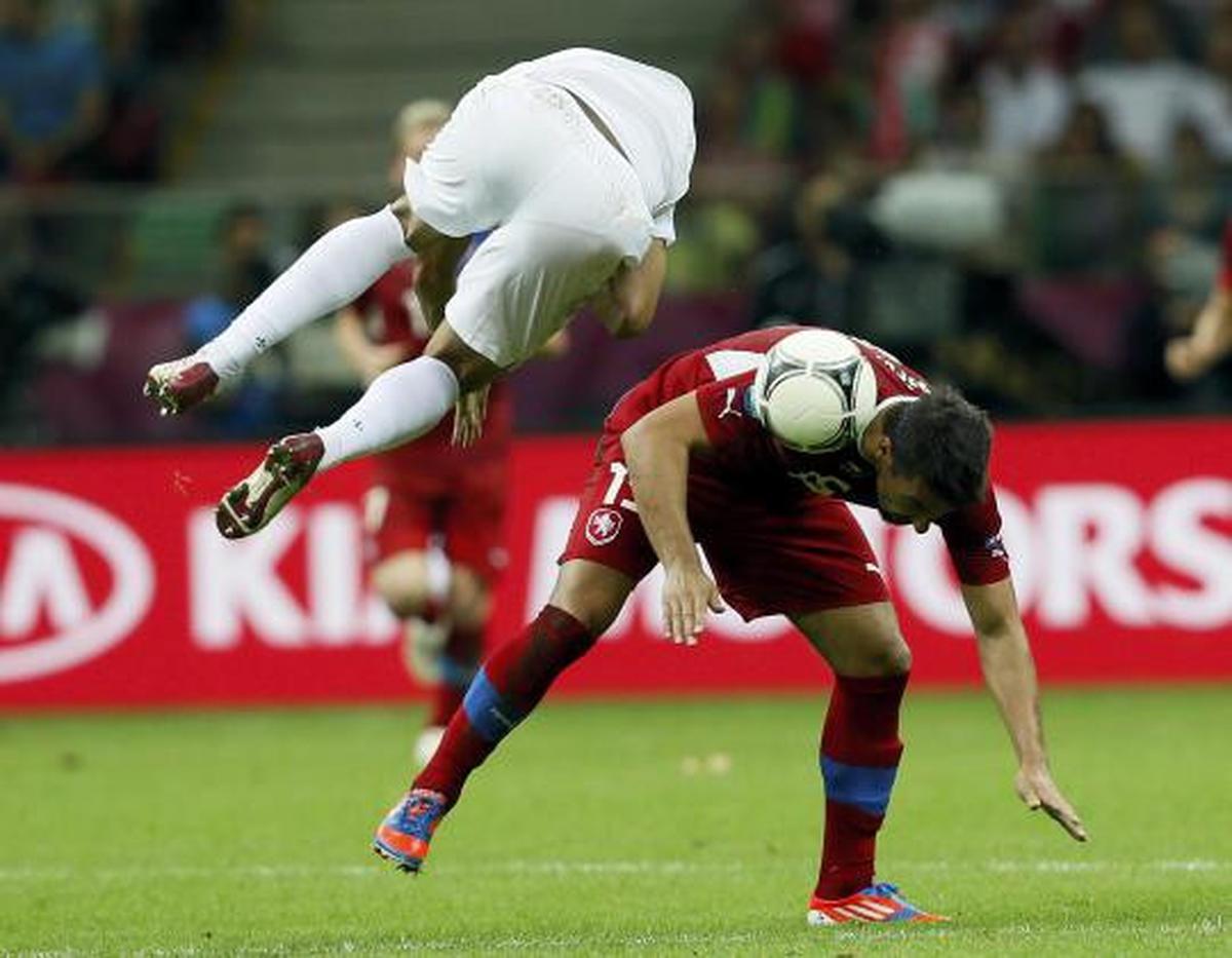 Ronaldo antarkan Portugal ke semifinal