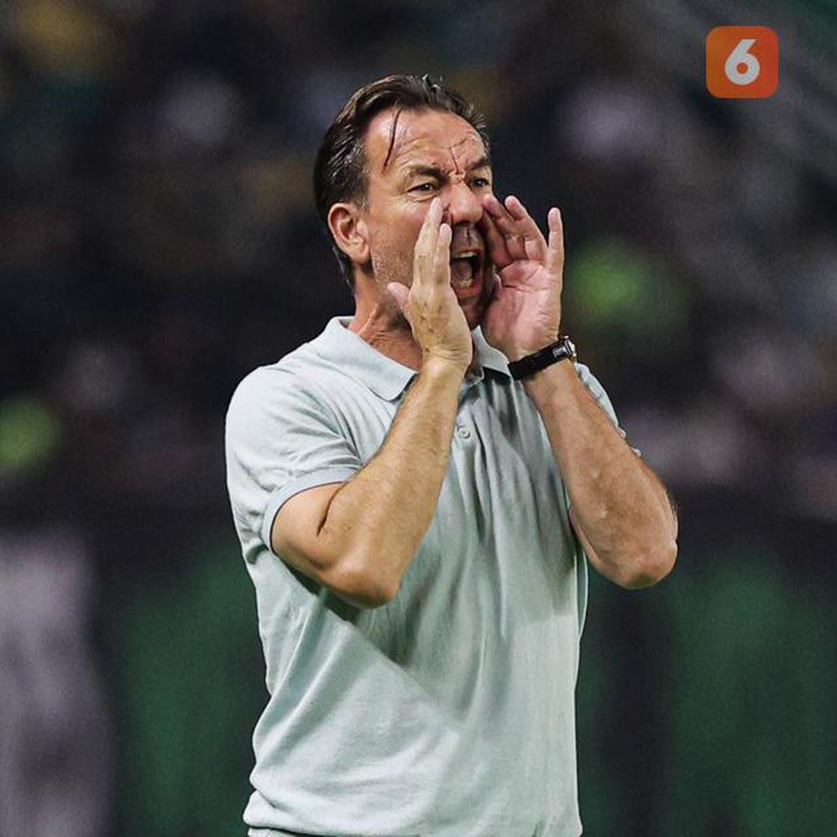 BRI Super League: Jean-Paul van Gastel Kecewa Berat PSIM Ditahan Persis di Derbi Mataram