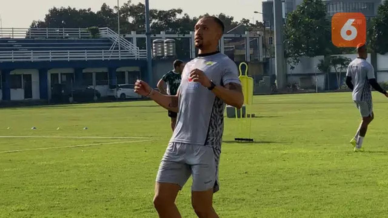 Gustavo Franca Tidak Mau Kendur Lawan Persis, Bawa Persib Menang Dulu Baru Selebrasi