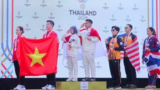 Kontingen Indonesia kembali menambah koleksi medali emas di SEA Games 2025 Thailand melalui cabang olahraga menembak. (Bola.com/Bagaskara Lazuardi)