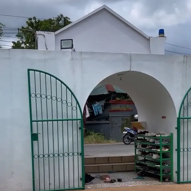 Masjid Katangka Gowa di Sulawesi Selatan. (Dok: IG https://www.instagram.com/reel/C3uUHXqR0lM/?igsh=Y2ViNXpzb2E4ajRk)