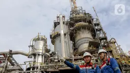 Melalui optimalisasi kilang yang berkapasitas pengolahan minyak mentah hingga 126 ribu barrel per hari, PT Kilang Pertamina Internasional (KPI) unit Plaju berkomitmen menjaga ketahanan energi di wilayah Sumatra Bagian Selatan. (Liputan6.com/Herman Zakharia