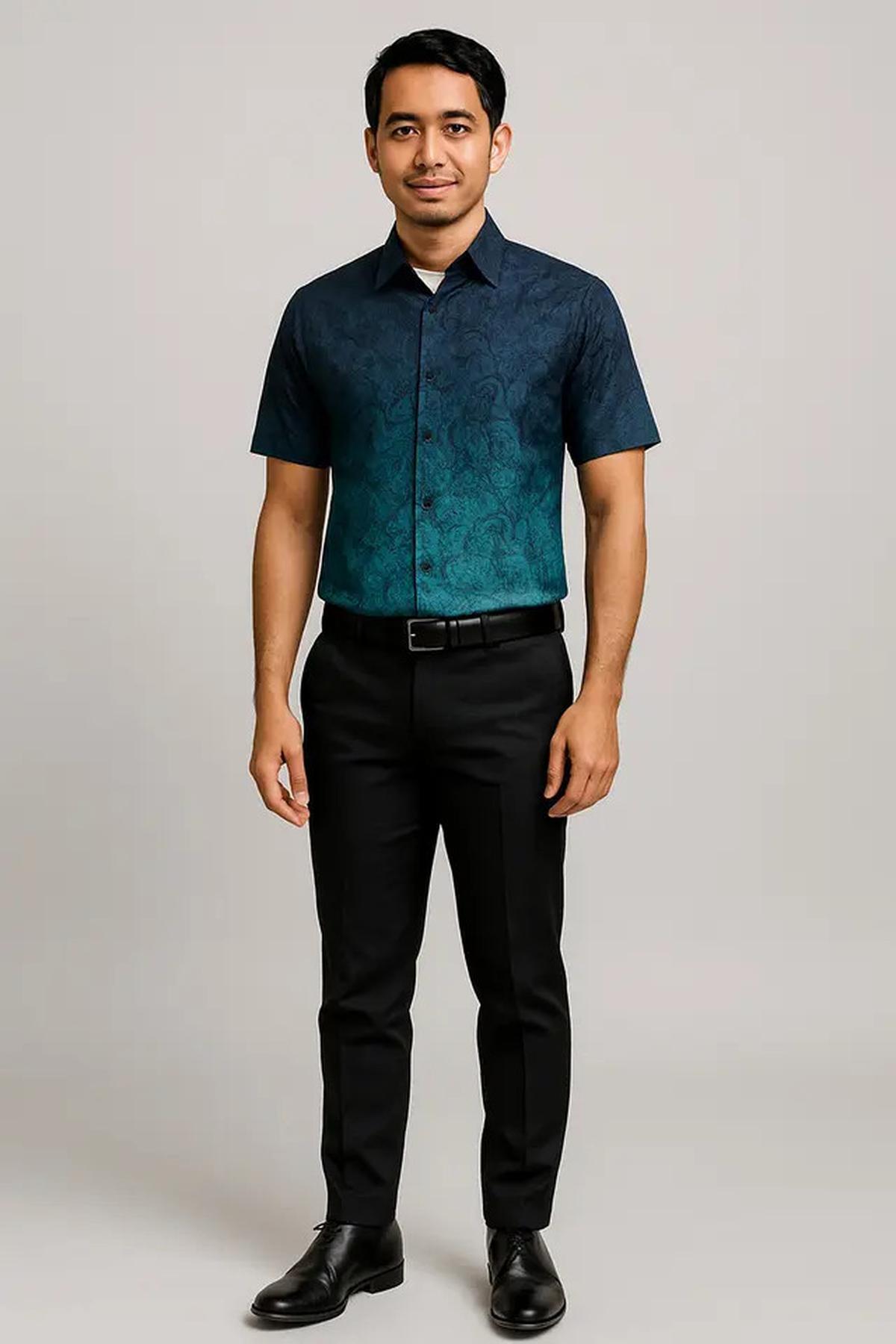 7 Model Batik Slimfit Pria Lengan Pendek Terbaru 2025, Cocok untuk ke Kantor hingga Acara Resmi