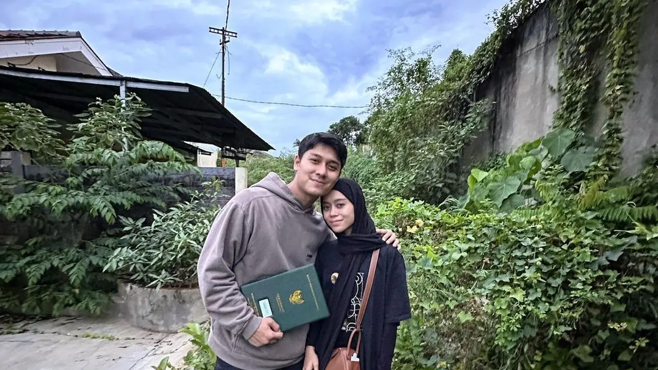 Rizky Billar dan Lesti Kejora.