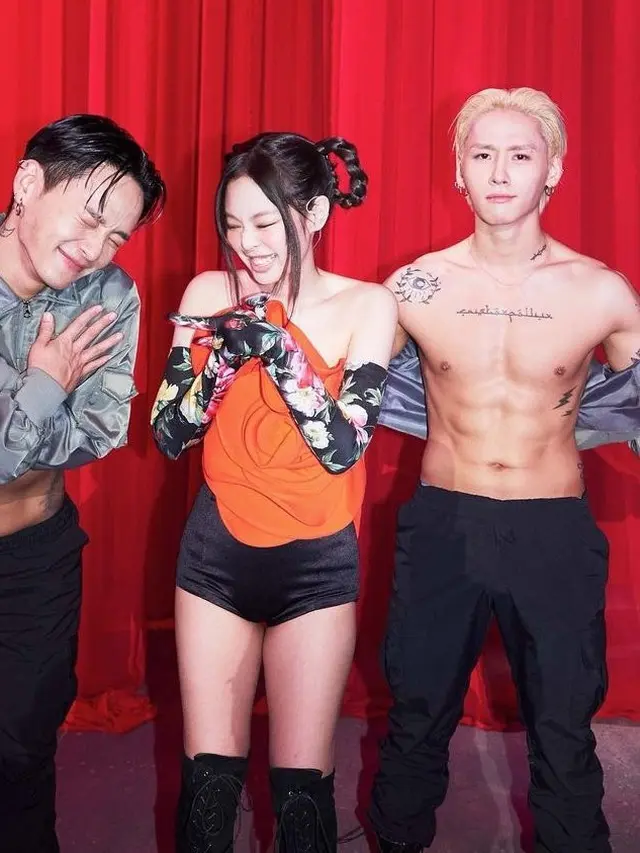 The Kwon Twins bersama Jennie