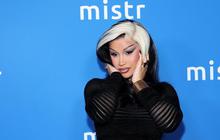 Mengejutkan! Cardi B Bakal Lepas Implan Bokong Setelah Tur Selesai