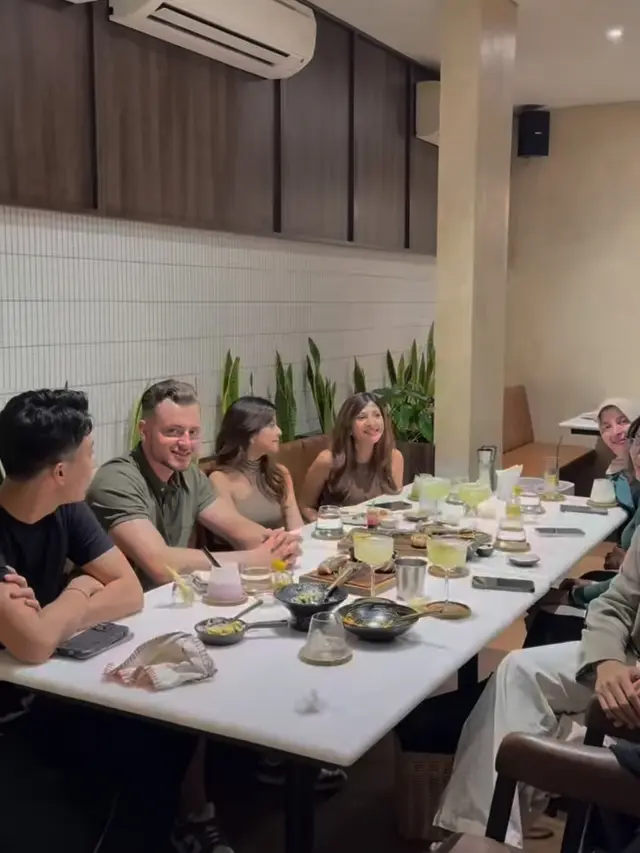 Sarah Keihl Hamil Anak Pertama