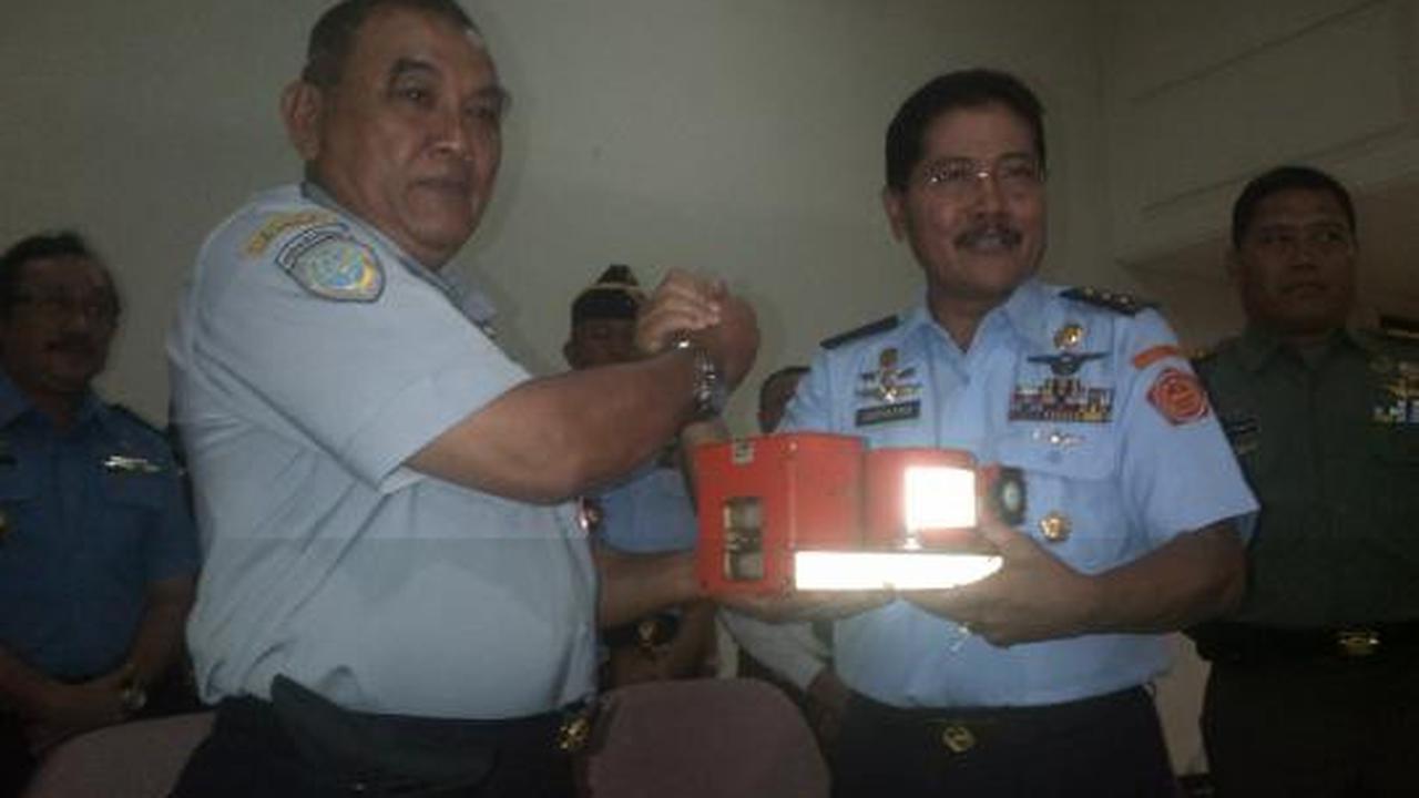 Flight Data Recorder Sukhoi ditemukan