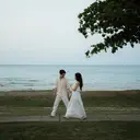 Potret Leonardo Edwin Resmi Lamar Sang Kekasih di Tepi Pantai